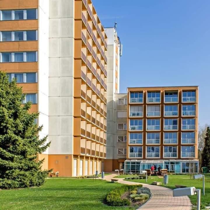 Kr Apartman Шиофок Экстерьер фото
